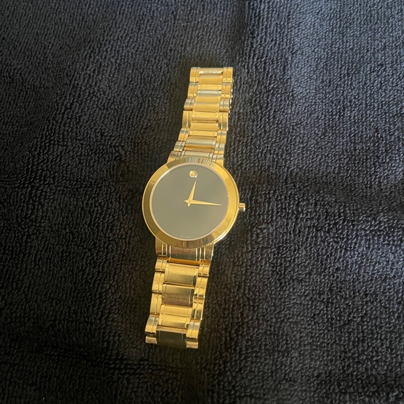 Movado mens 38mm museum watch - Picture 10 of 11